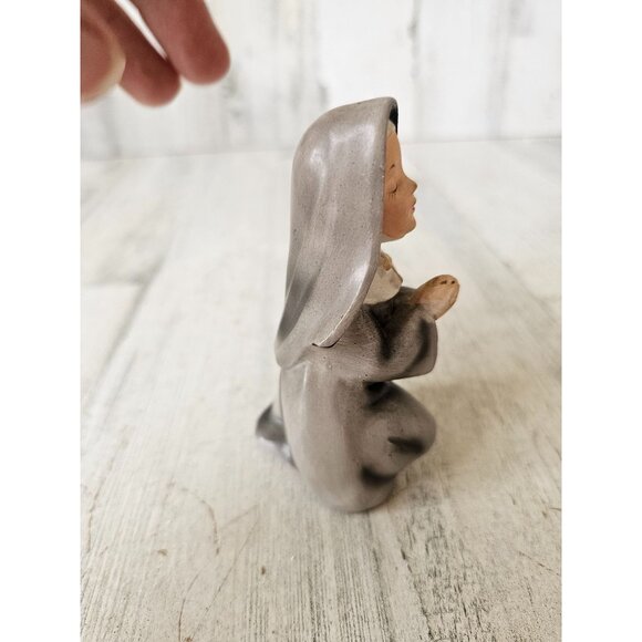 nun religious praying vintage statue figurine rosary - Picture 4 of 7